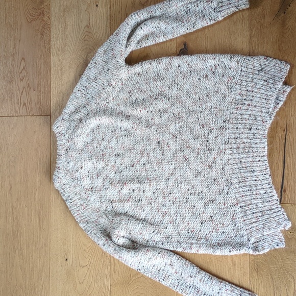 Women's knit multi color sweater. Size small - Picture 6 of 9